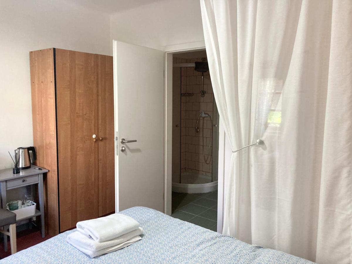 Guesthouse Mikulas Mikulov - Free Parking In The City Center エクステリア 写真