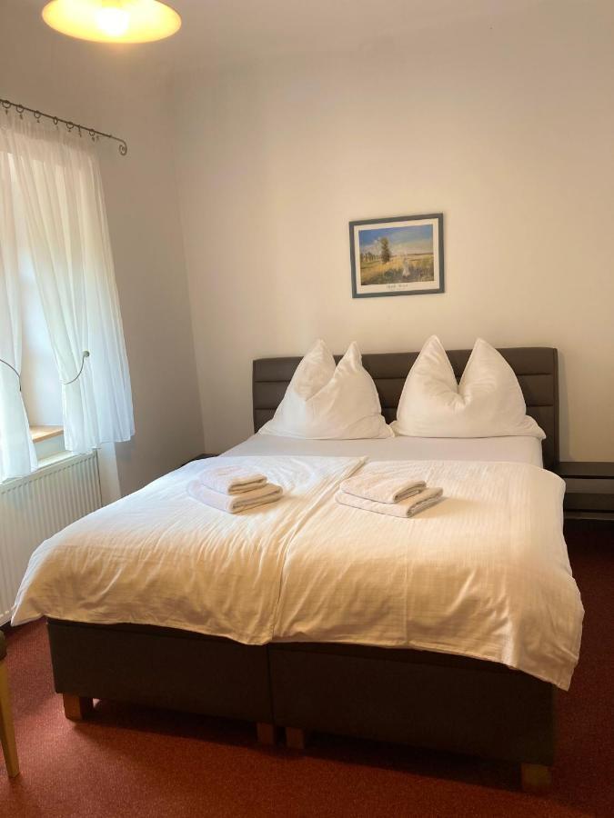 Guesthouse Mikulas Mikulov - Free Parking In The City Center エクステリア 写真